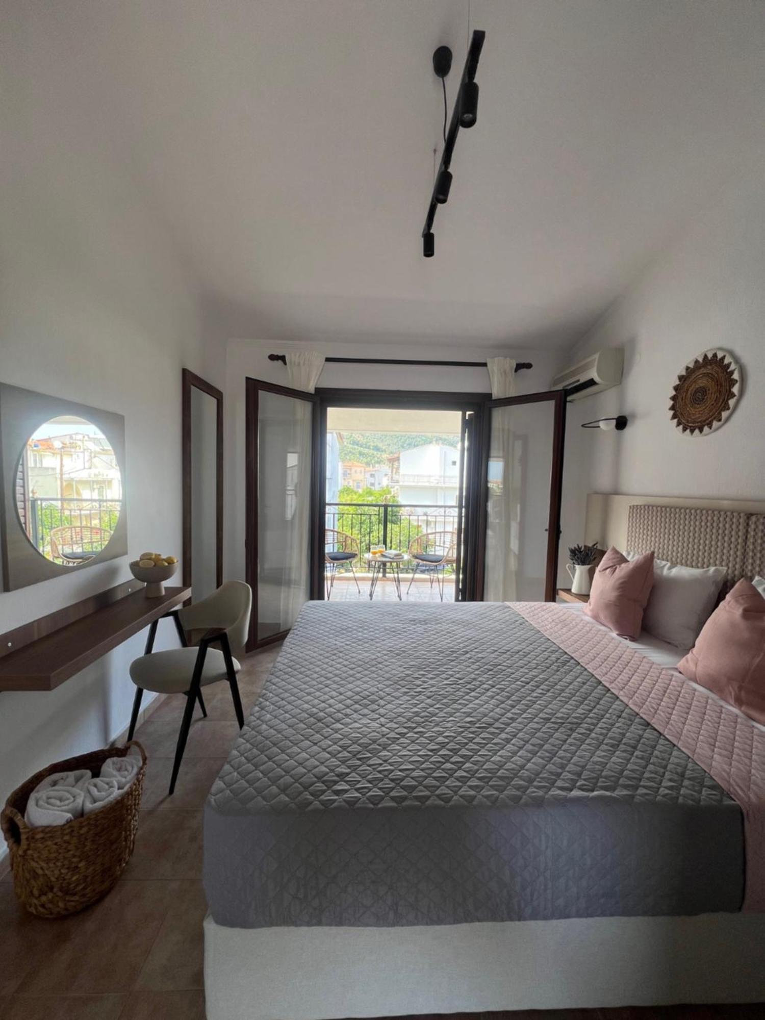 Appartement Pantheon Skiathos Chora