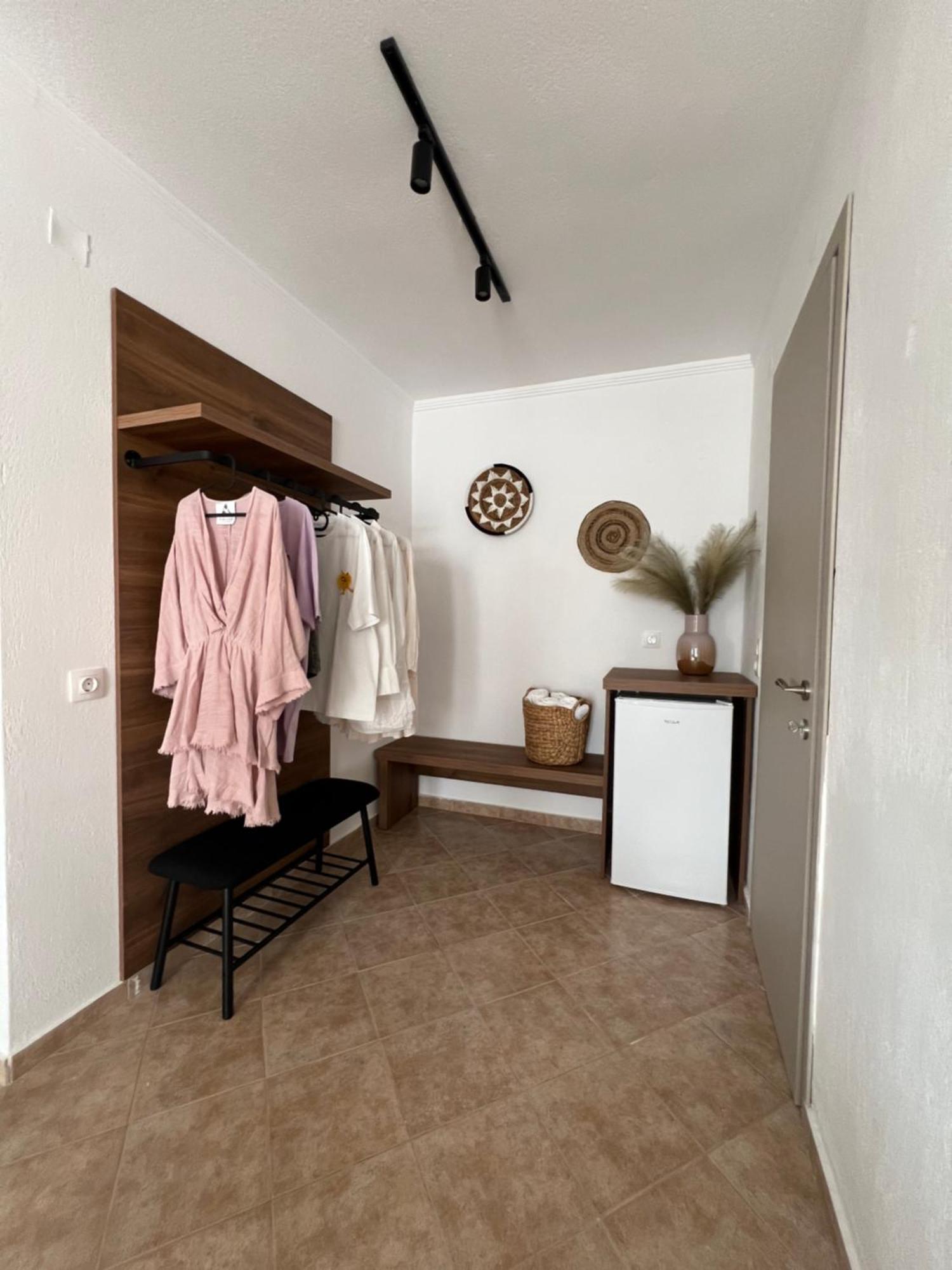 Apartment Pantheon Skiathos Town
