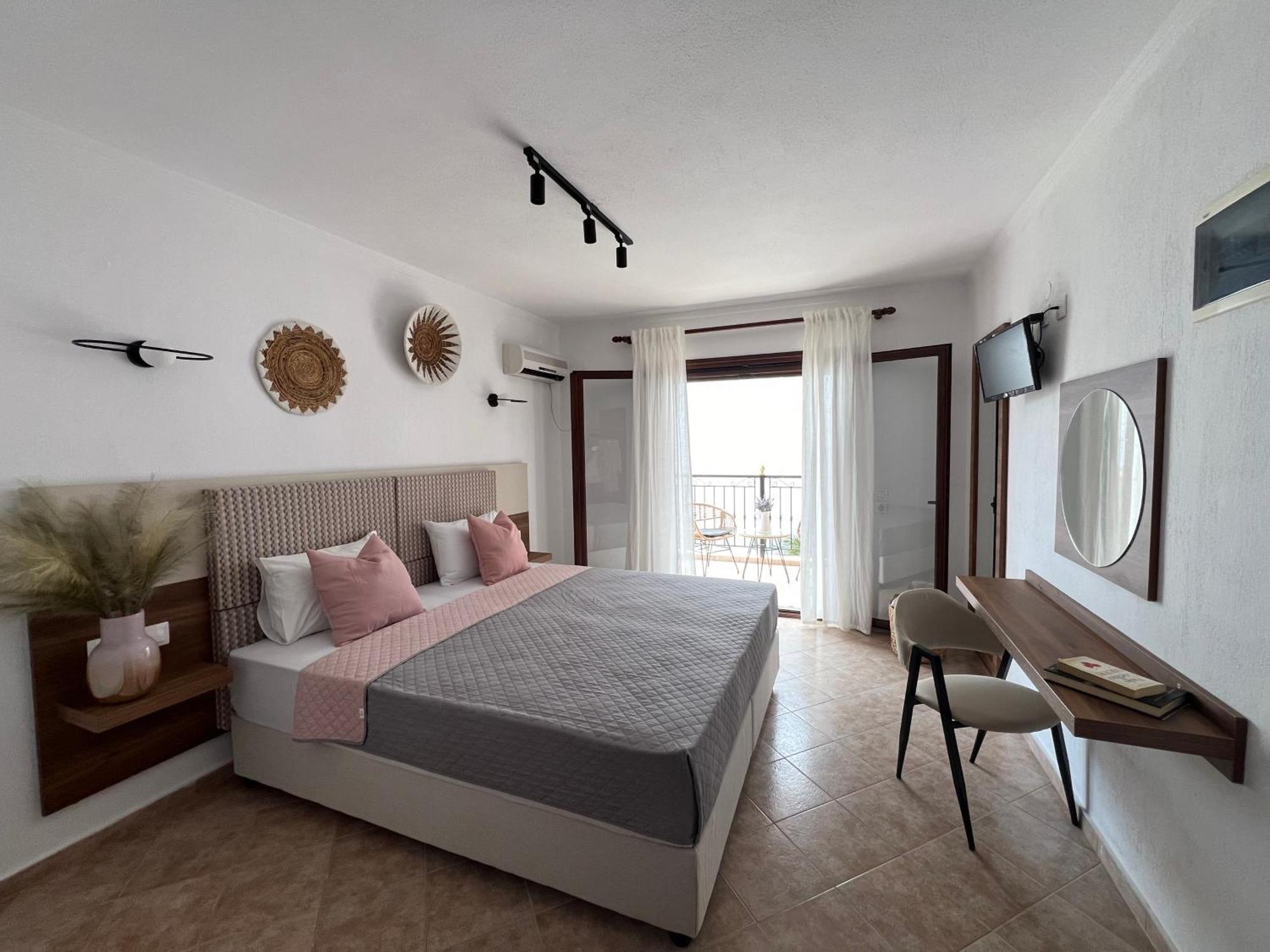 Apartment Pantheon